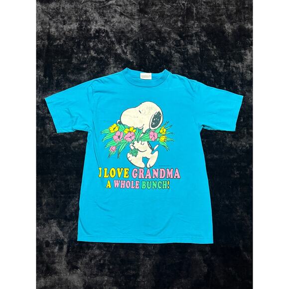 Vintage 80s Peanuts Snoopy “I Love Grandma A Whole Bunch” Shirt - Men's Medium - Picture 1 of 7